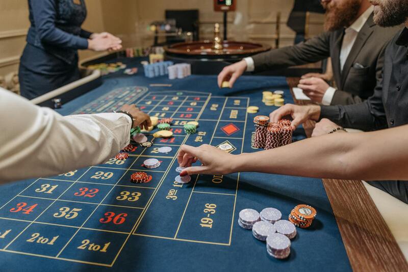 Nettipokeri Mackinac: Parhaat Nettipokerialustat Ja Pelaamisen Edut