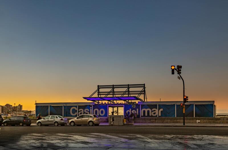 Kasino Mebel: Sisustussuunnitelma Ja Käytännöt Kasinolaitteiden Ja Alan Kalustuksen Toteuttamiseen