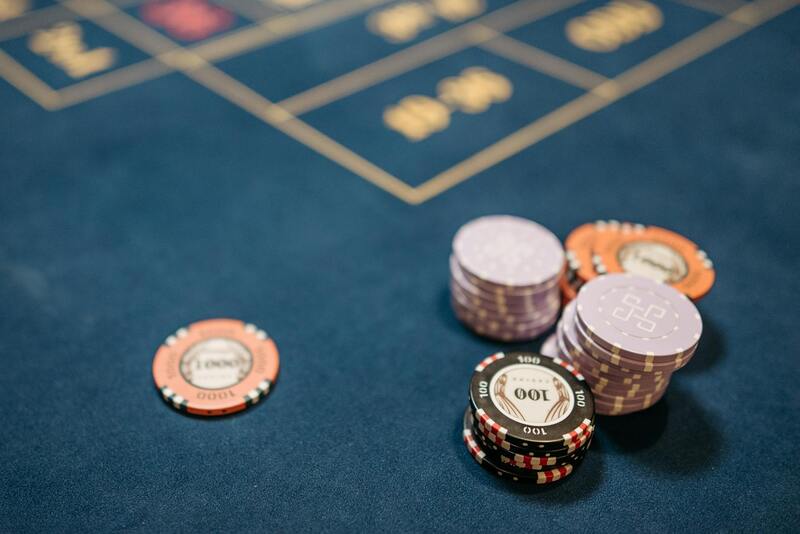 Vuosikorko Kuukaudessa: Selvitys Ja Laskenta Casino- Ja Pelialalle